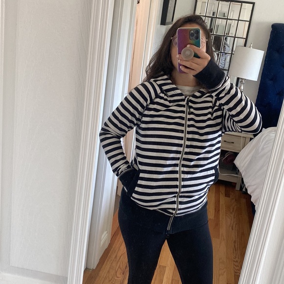 Lululemon baggy hoodie - Picture 5 of 6